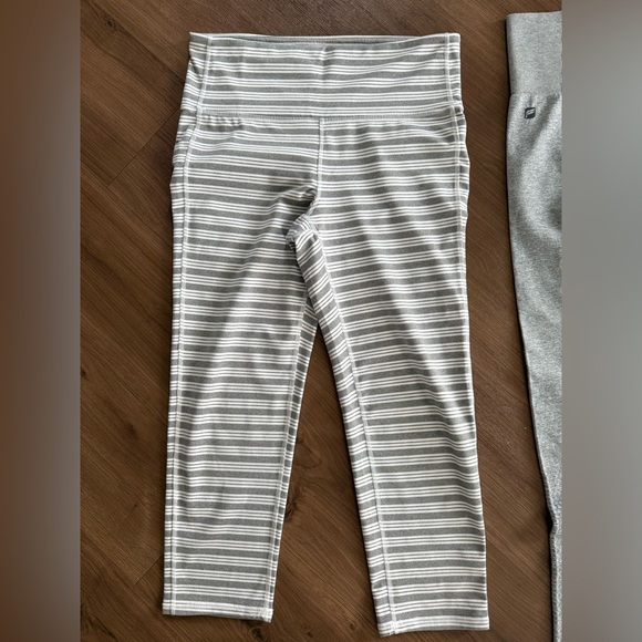 Athleta/Fabletics Leggings Bundle - Picture 7 of 7